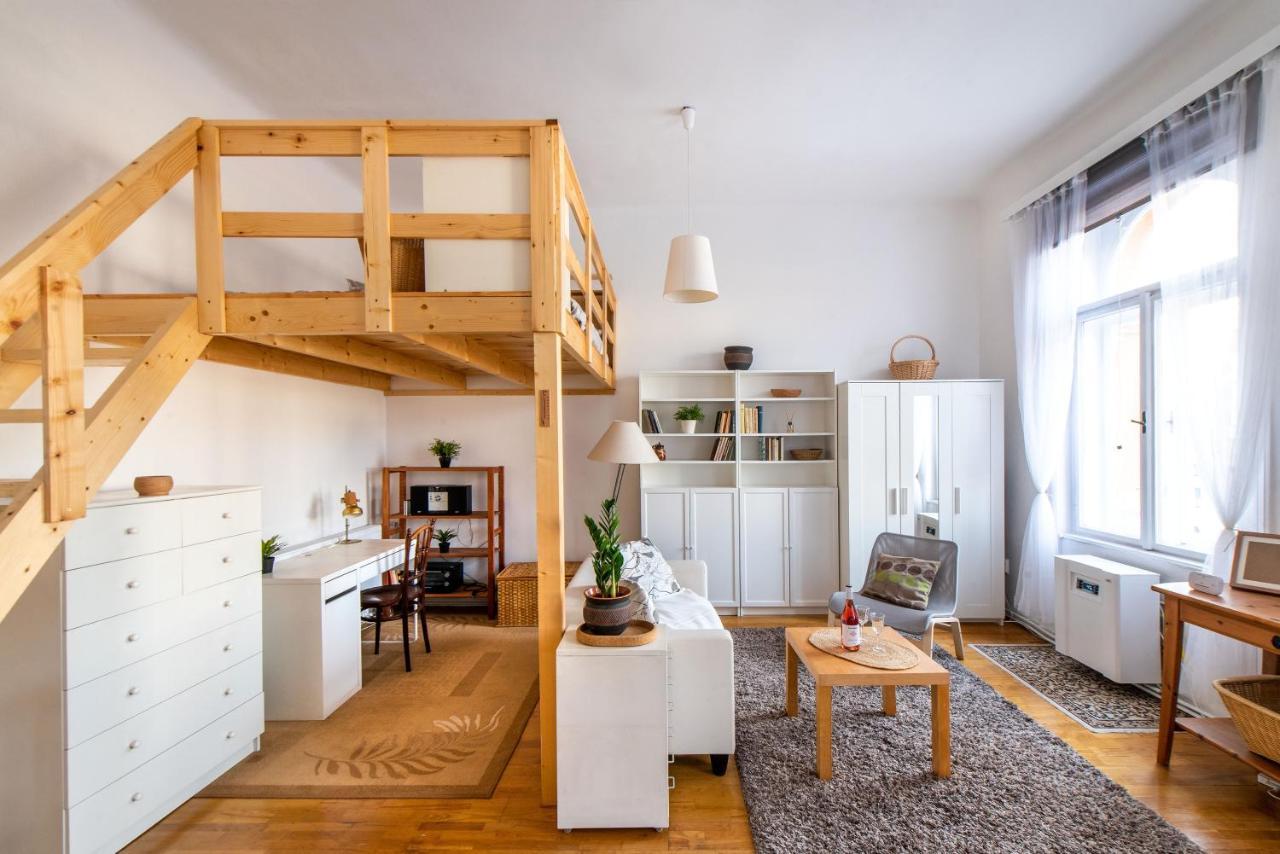Bright Heaven Apartament